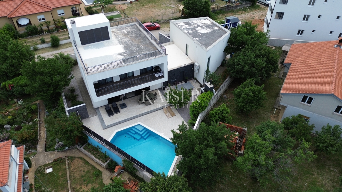 Villa Šmrika, Kraljevica, 400m2