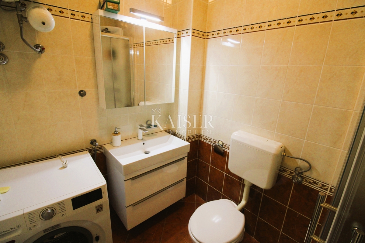 Istria - Parenzo, appartamento al piano terra a soli 2 km dal mare