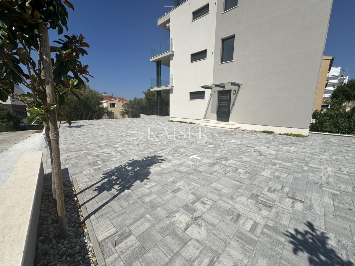 Zara; Kožino - appartamento 135 m2 con piscina in riva al mare