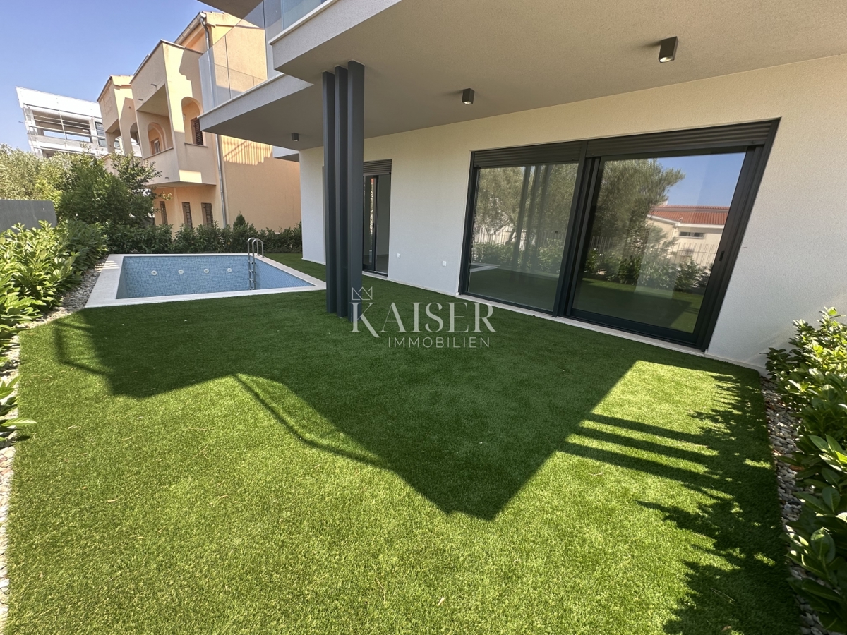Zara; Kožino - appartamento 135 m2 con piscina in riva al mare