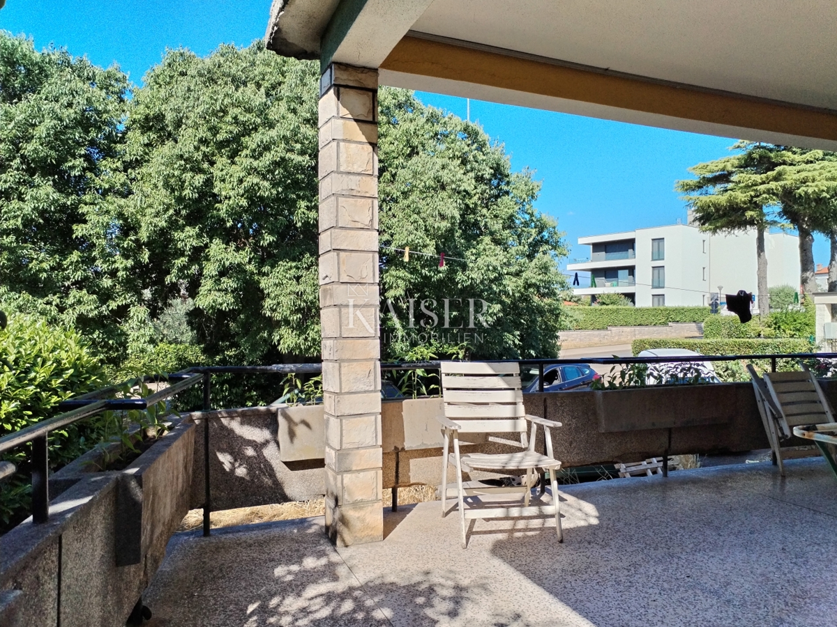 Istria, Umago, casa indipendente 280 m2, a 250 m dal mare