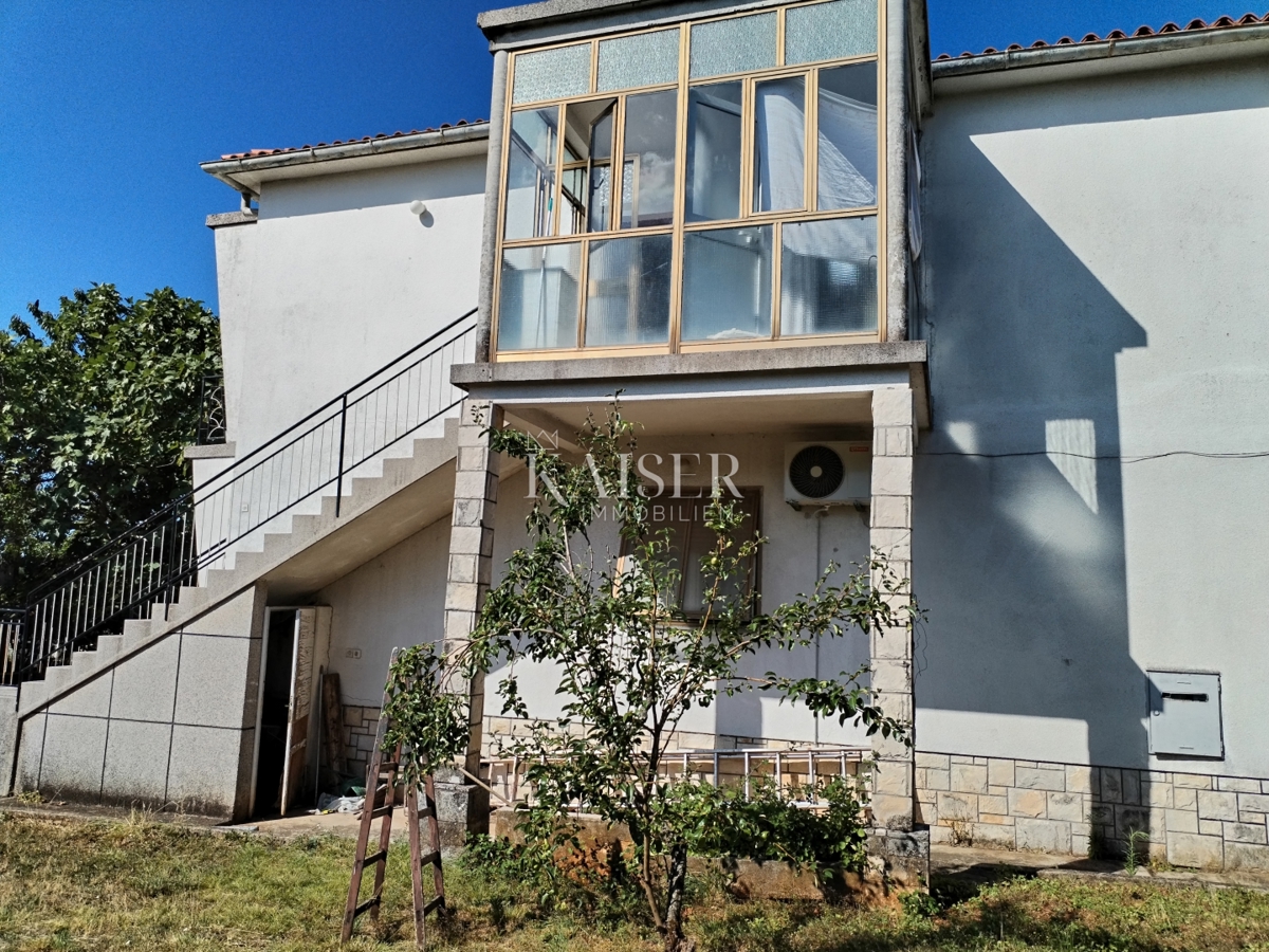 Istria, Umago, casa indipendente 280 m2, a 250 m dal mare