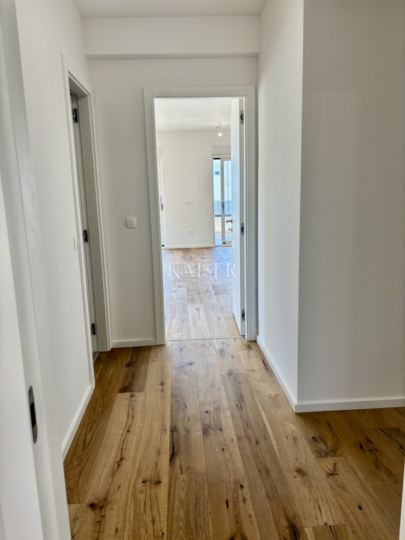 ZaraSukošan: Appartamento con tre camere da letto a 50 m dal mare con vista e terrazza