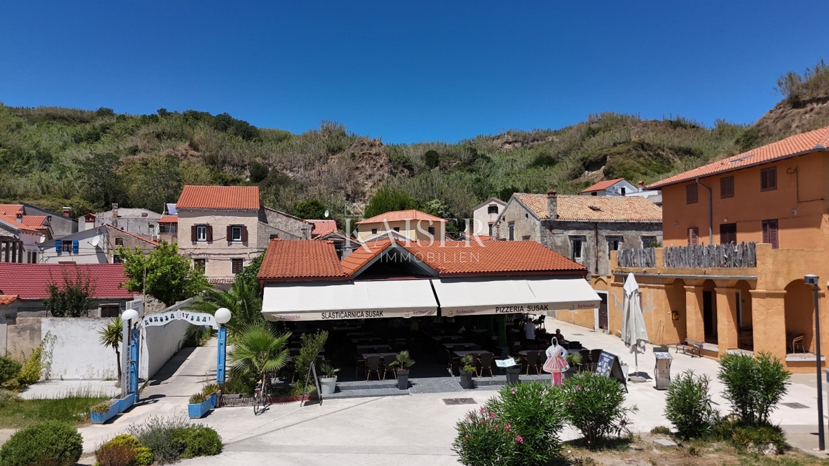 Isola di Susak, casa con ristorante