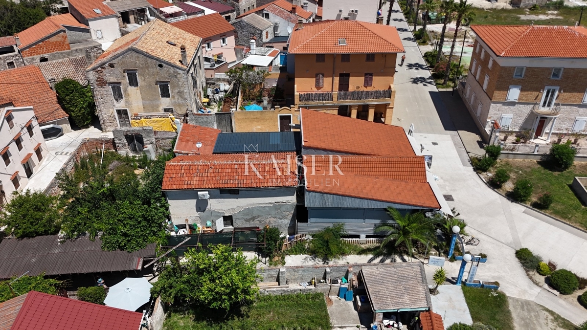 Isola di Susak, casa con ristorante