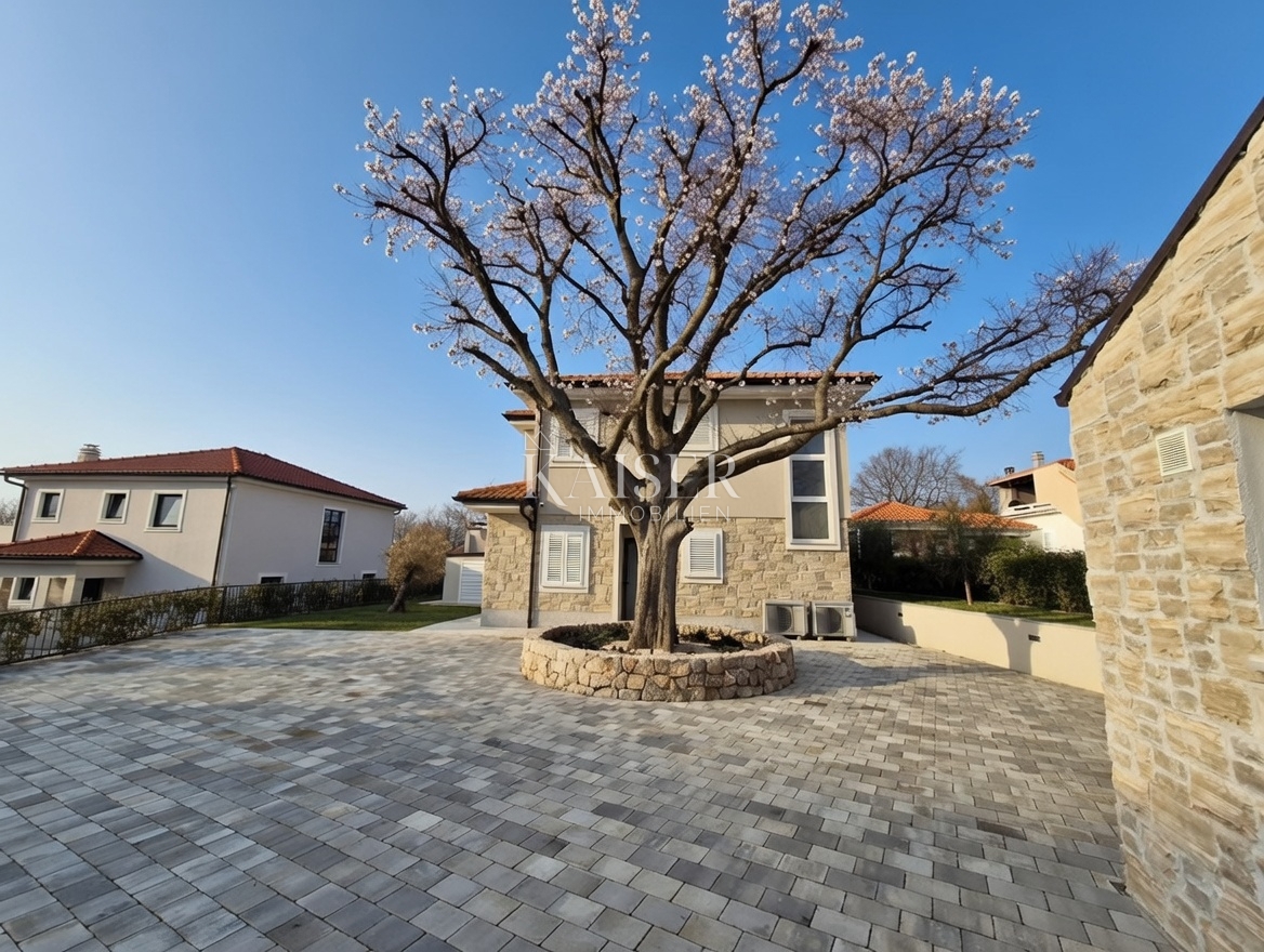  Ville Vrbnik, Biskupija, 137m2