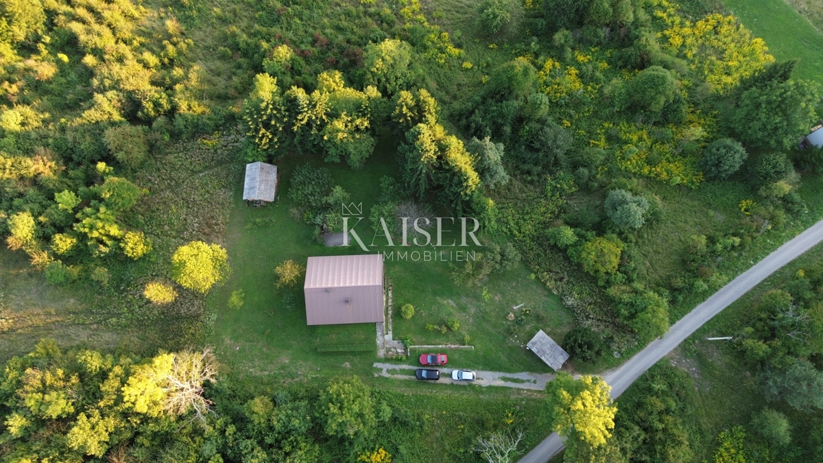 Gorski kotar, Vrbovsko - casa con ampio giardino, solo nella nostra offerta!