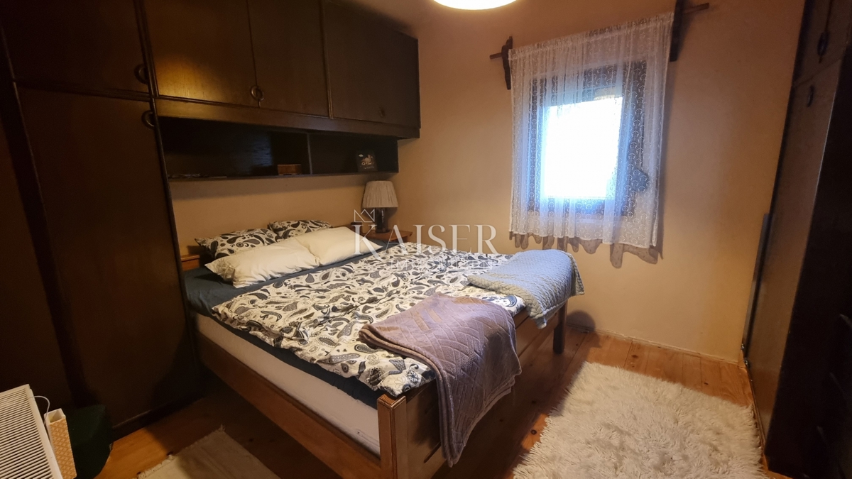 Gorski kotar, Vrbovsko - casa con ampio giardino, solo nella nostra offerta!