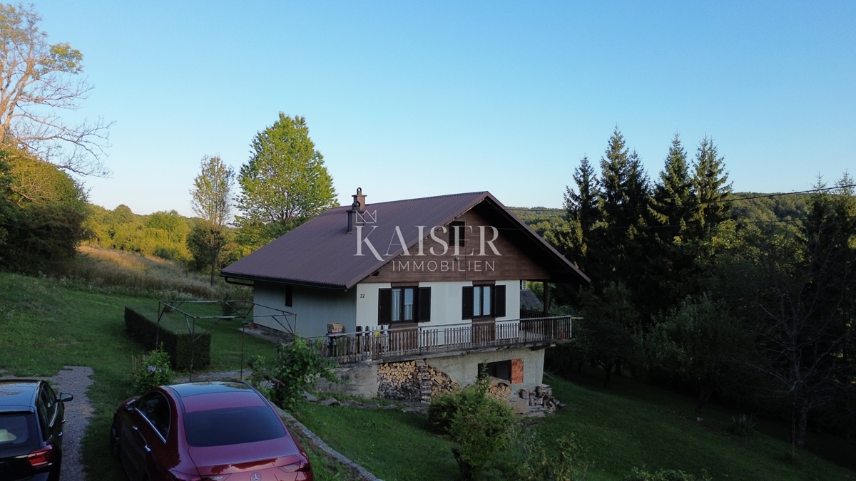 Gorski kotar, Vrbovsko - casa con ampio giardino, solo nella nostra offerta!
