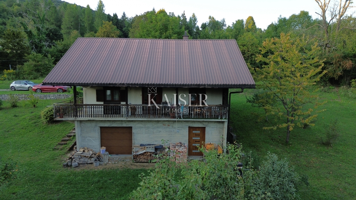 Gorski kotar, Vrbovsko - casa con ampio giardino, solo nella nostra offerta!