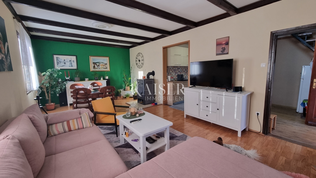 Gorski kotar, Vrbovsko - casa con ampio giardino, solo nella nostra offerta!