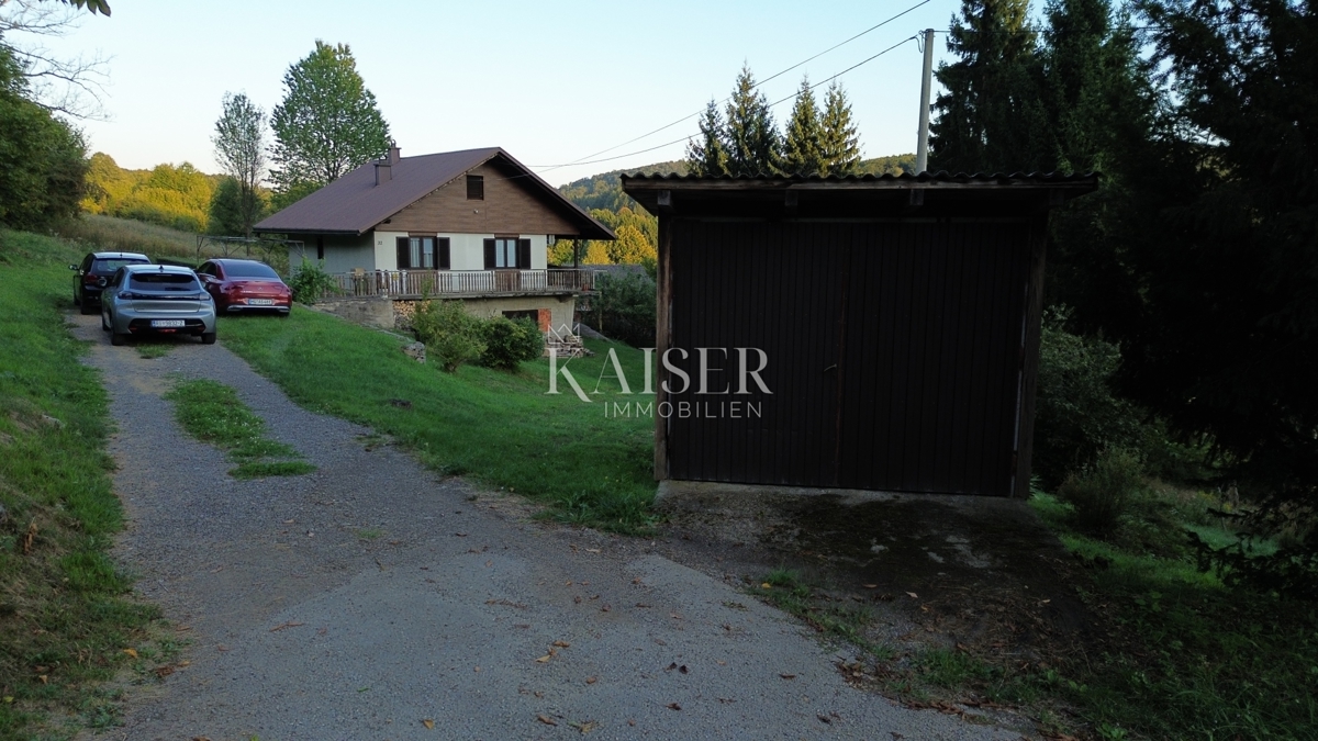 Gorski kotar, Vrbovsko - casa con ampio giardino, solo nella nostra offerta!