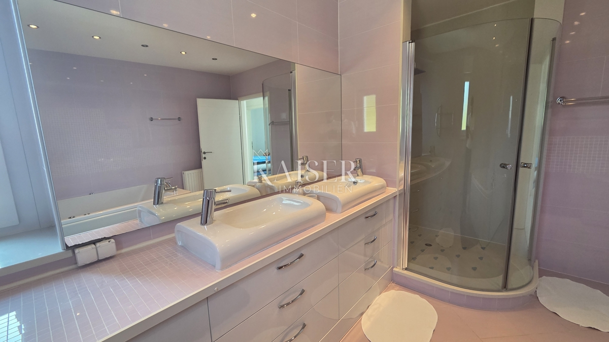 Crikvenica – Esclusiva villa di lusso con piscina e vista panoramica sul mare