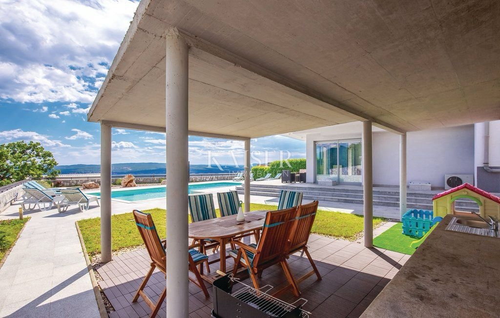 Crikvenica – Esclusiva villa di lusso con piscina e vista panoramica sul mare