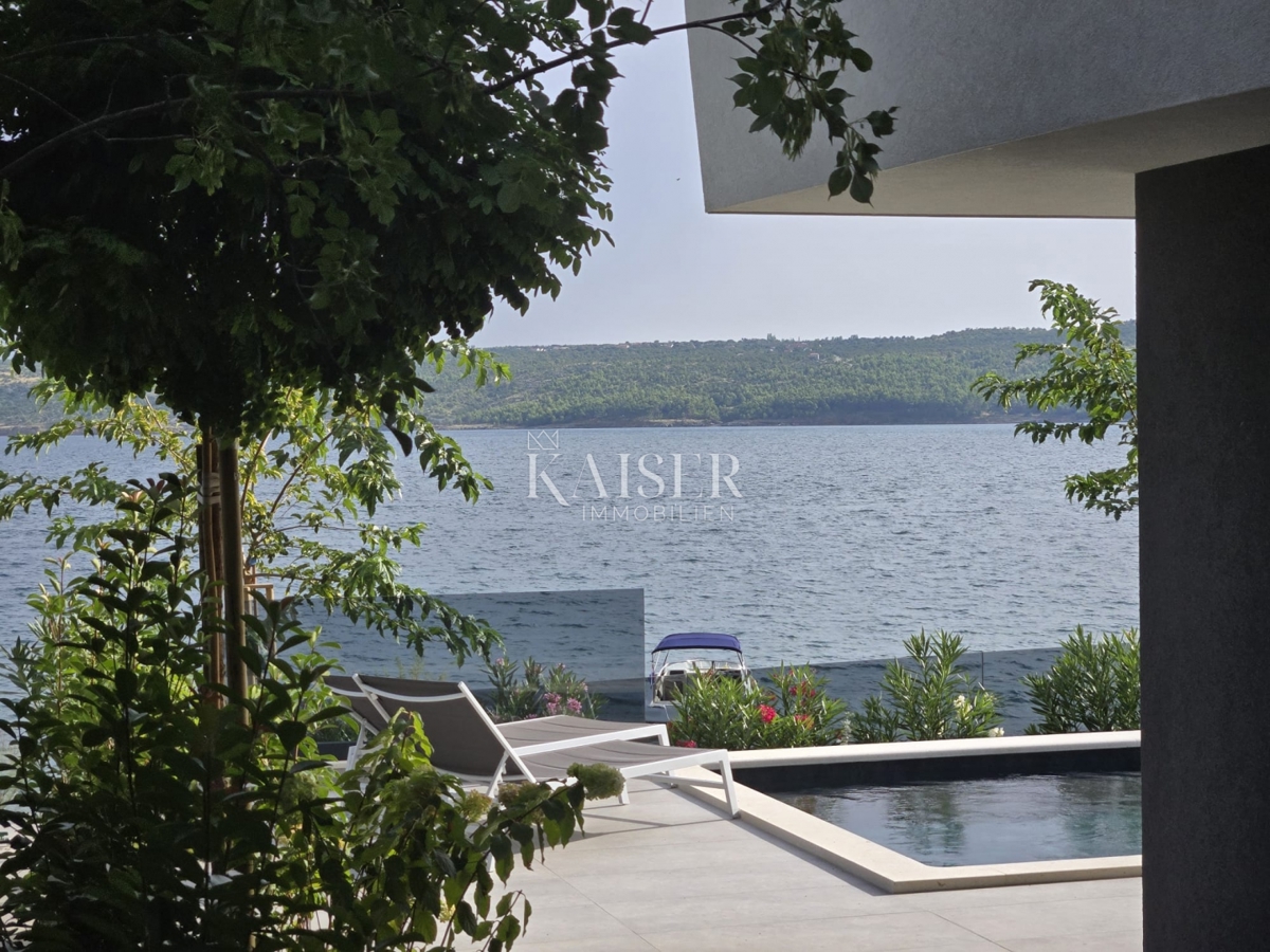 Zara, Posedarje - villa esclusiva prima fila al mare con accesso privato al mare