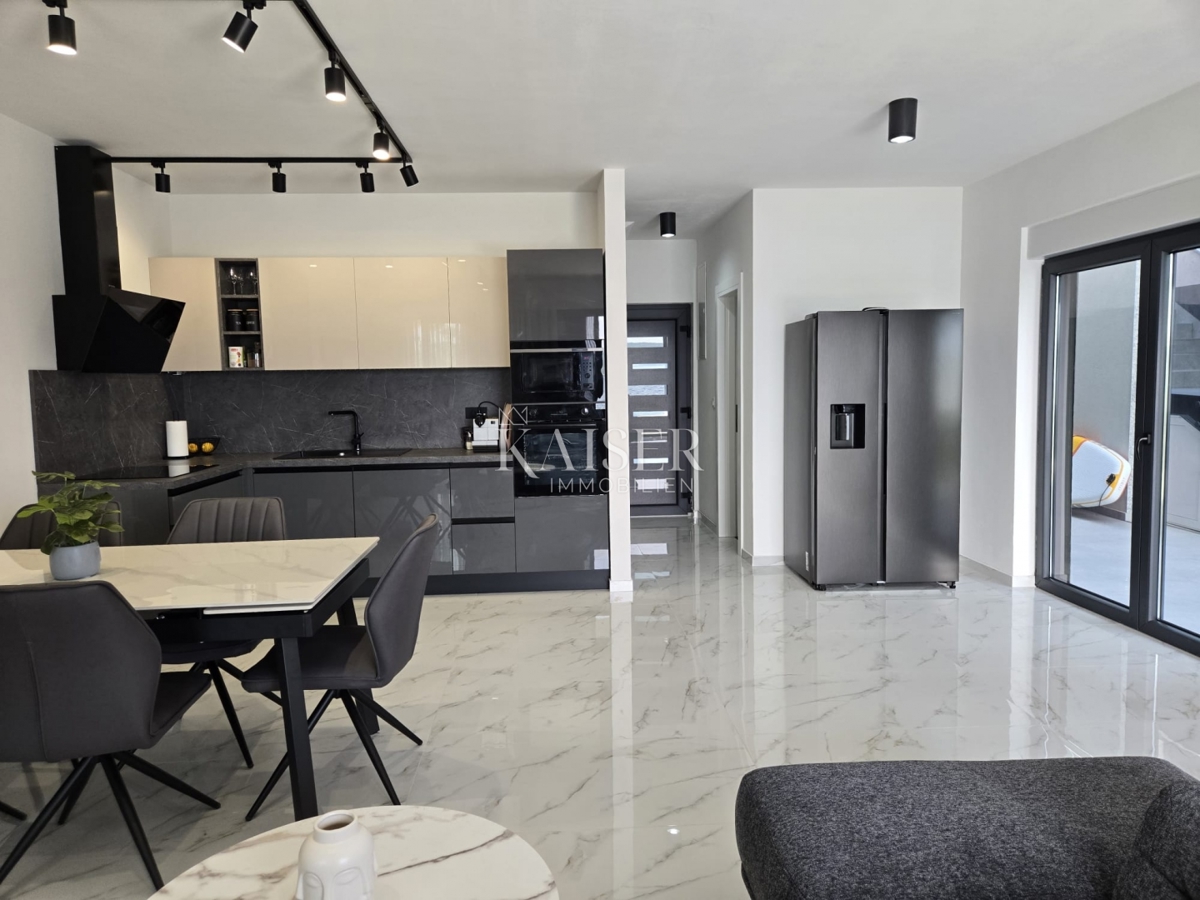 Zara, Posedarje - villa esclusiva prima fila al mare con accesso privato al mare