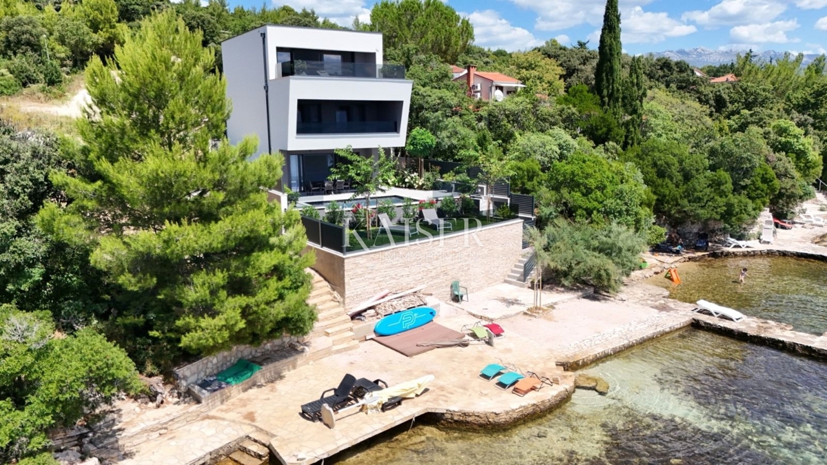 Zara, Posedarje - villa esclusiva prima fila al mare con accesso privato al mare