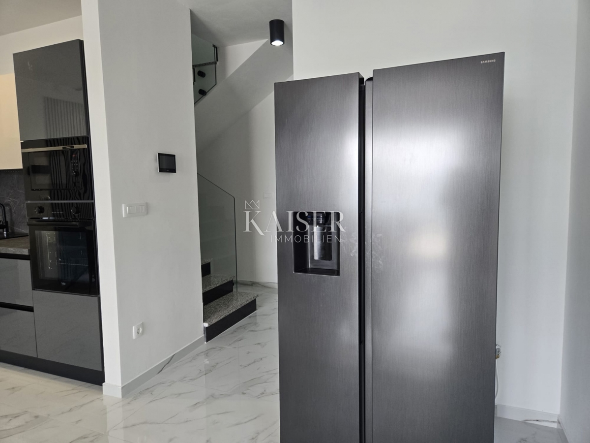 Zara, Posedarje - villa esclusiva prima fila al mare con accesso privato al mare