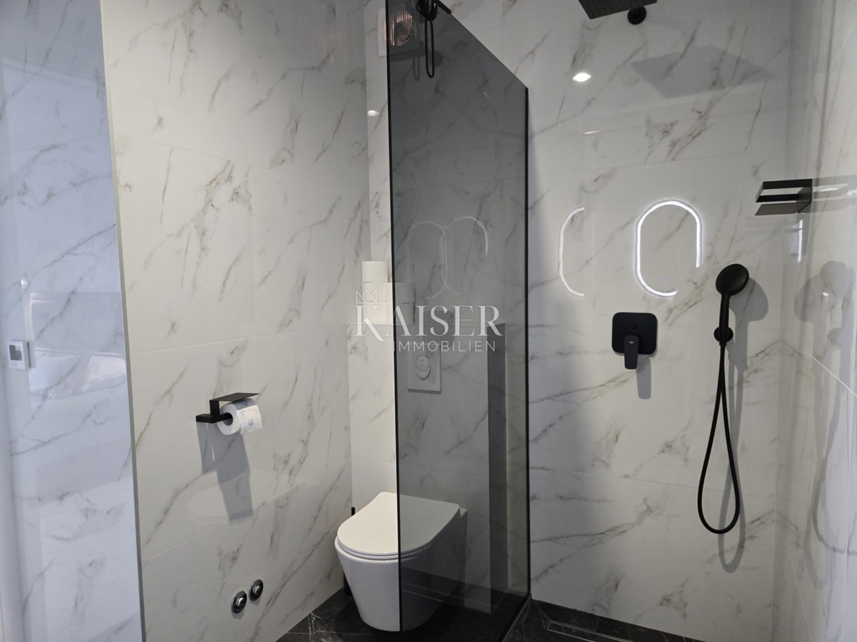 Zara, Posedarje - villa esclusiva prima fila al mare con accesso privato al mare