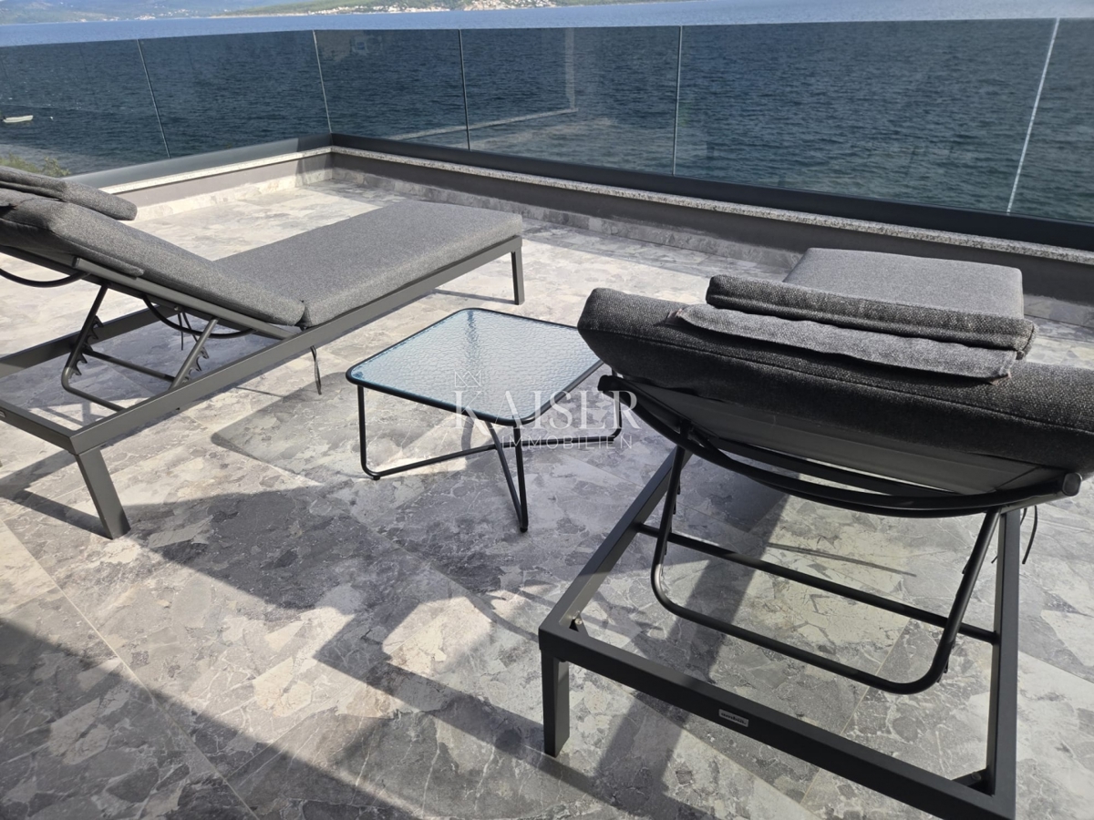 Zara, Posedarje - villa esclusiva prima fila al mare con accesso privato al mare