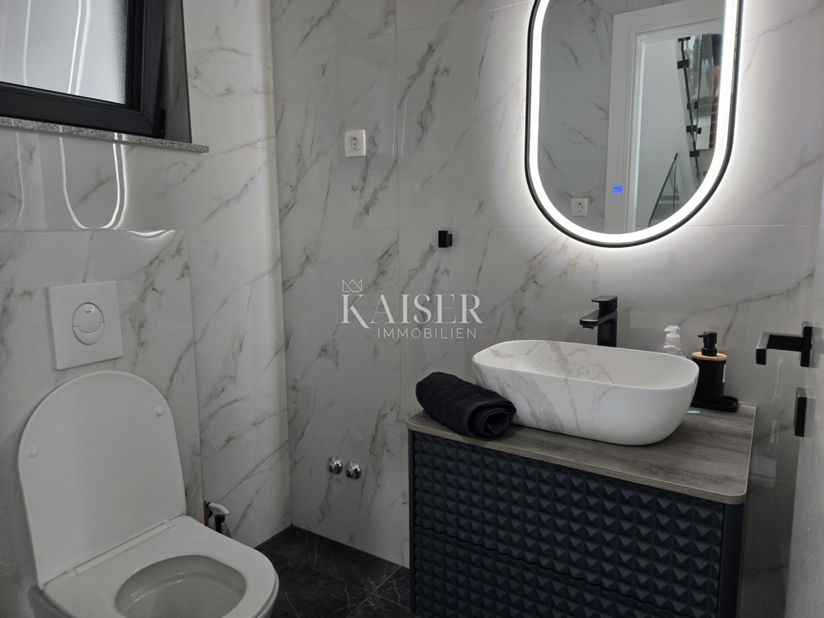 Zara, Posedarje - villa esclusiva prima fila al mare con accesso privato al mare