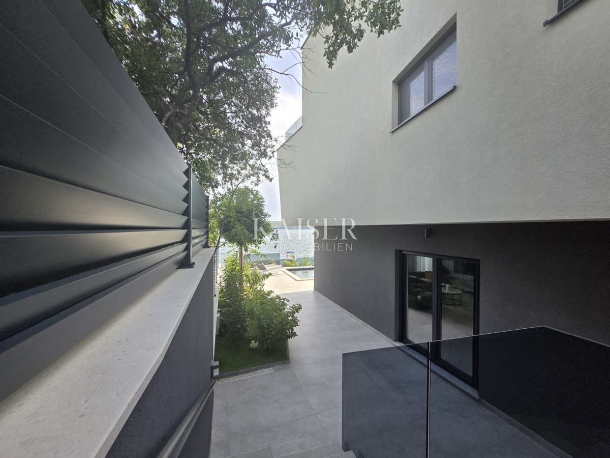 Zara, Posedarje - villa esclusiva prima fila al mare con accesso privato al mare