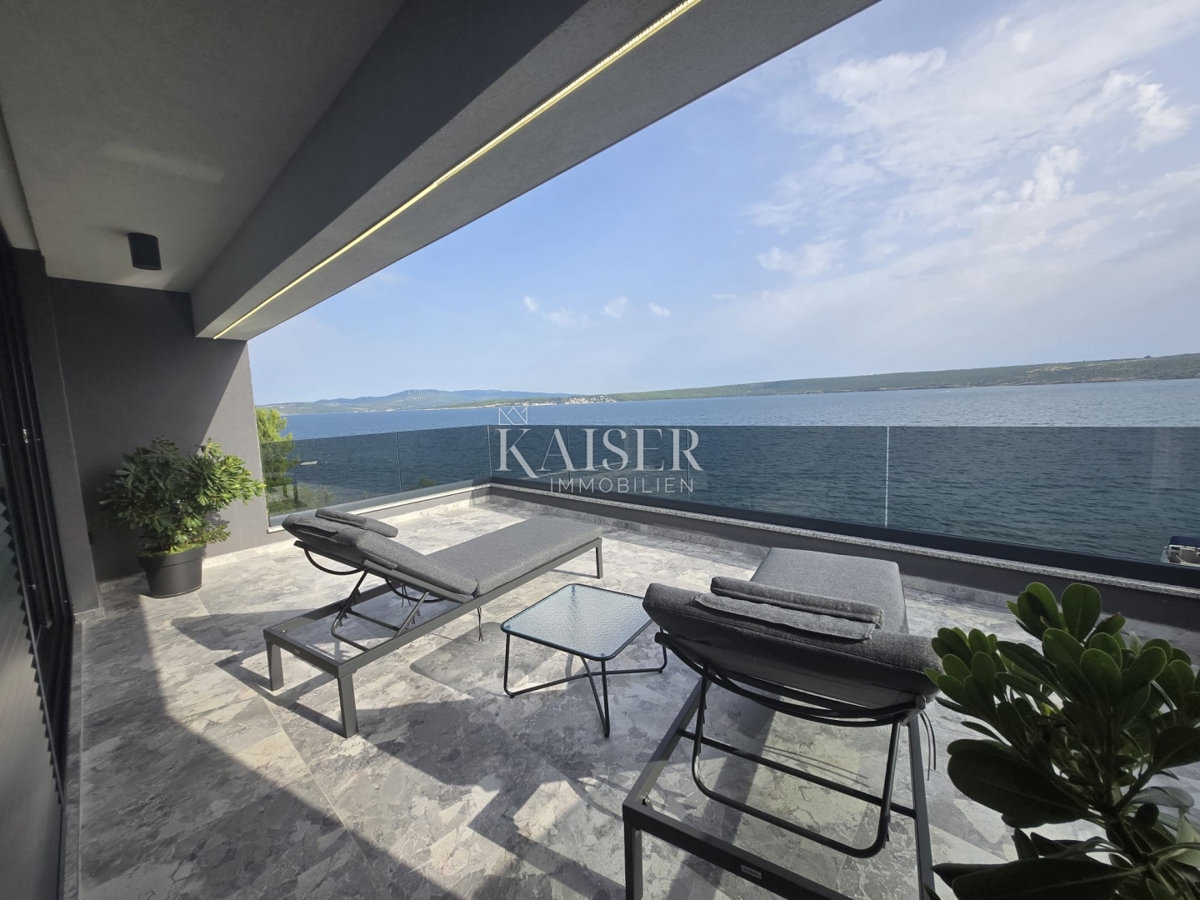 Zara, Posedarje - villa esclusiva prima fila al mare con accesso privato al mare