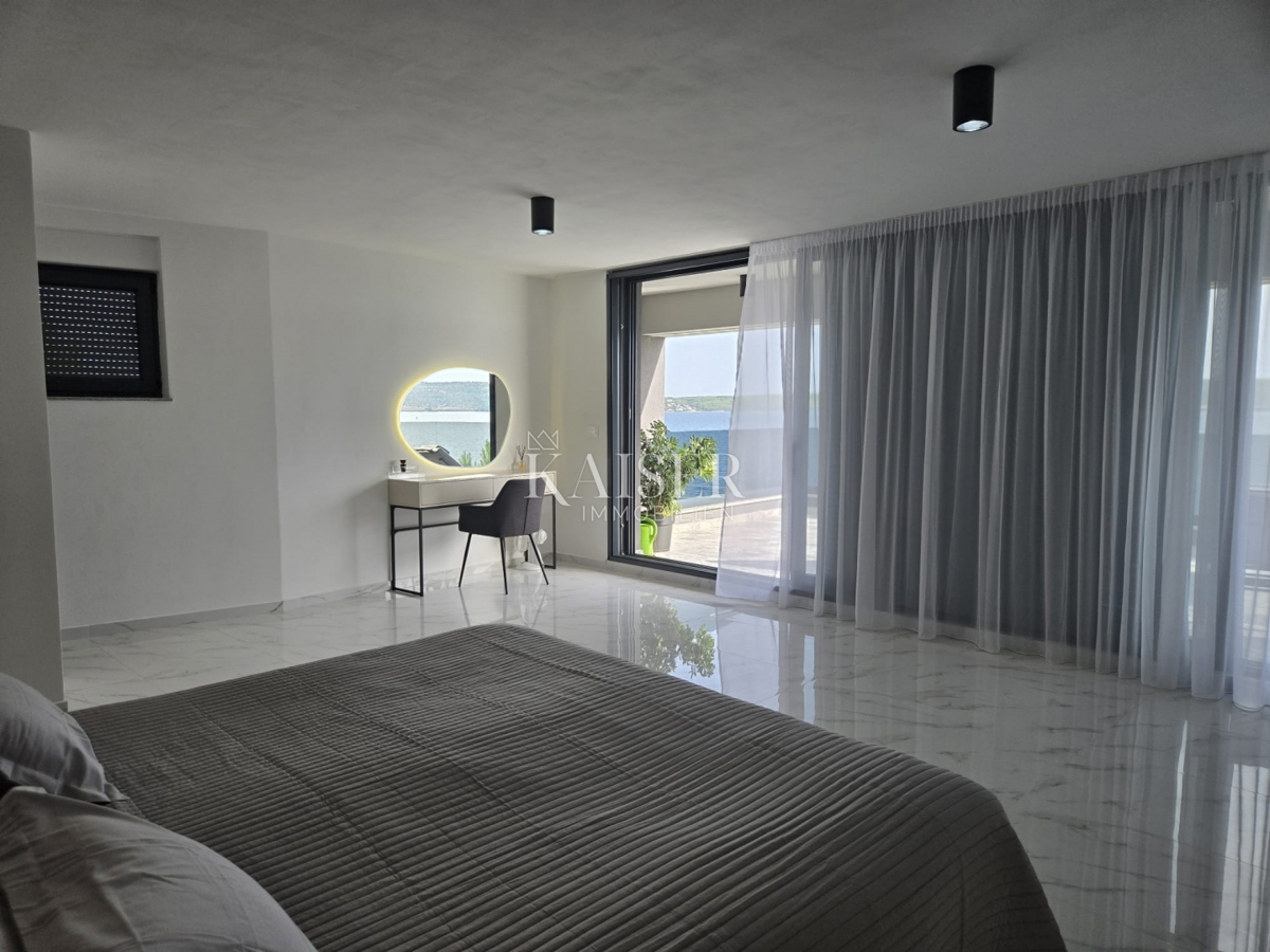 Zara, Posedarje - villa esclusiva prima fila al mare con accesso privato al mare