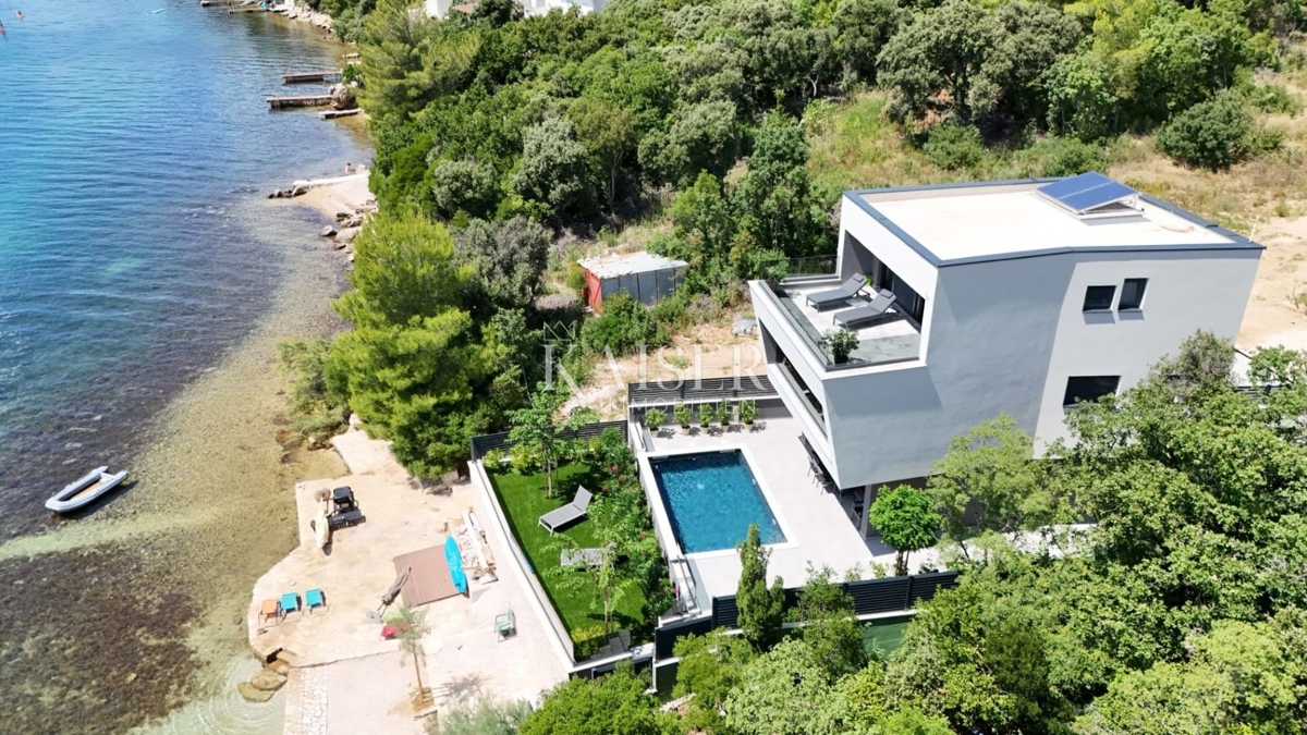 Zara, Posedarje - villa esclusiva prima fila al mare con accesso privato al mare