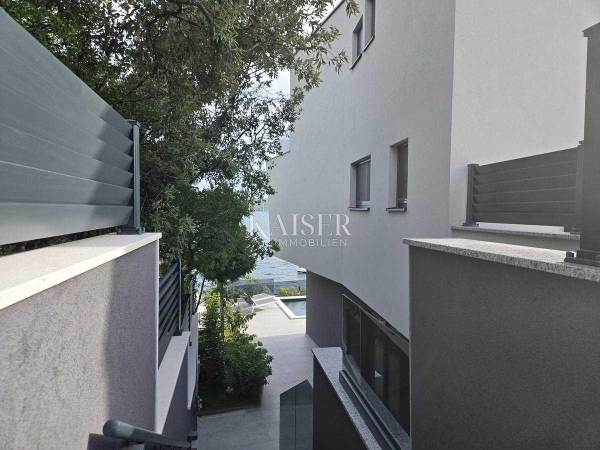 Zara, Posedarje - villa esclusiva prima fila al mare con accesso privato al mare