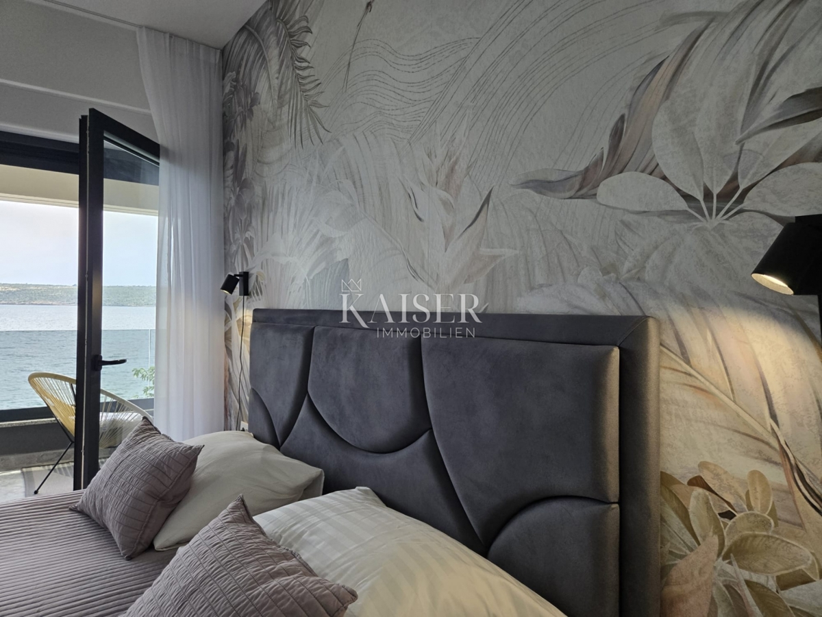 Zara, Posedarje - villa esclusiva prima fila al mare con accesso privato al mare