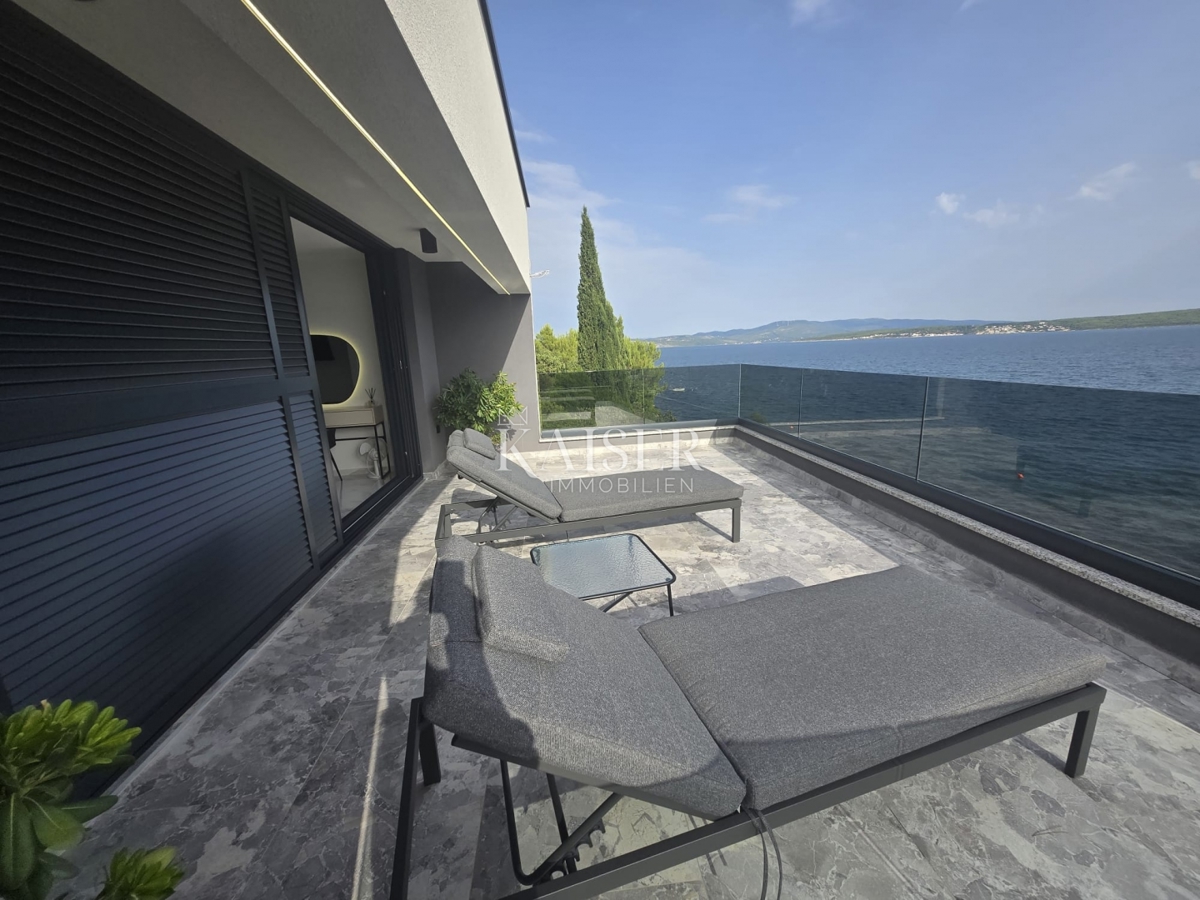 Zara, Posedarje - villa esclusiva prima fila al mare con accesso privato al mare