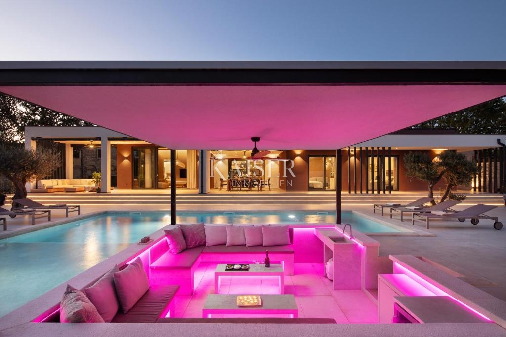 Istria, Rovigno – Esclusiva villa di 200 m2 per veri edonisti
