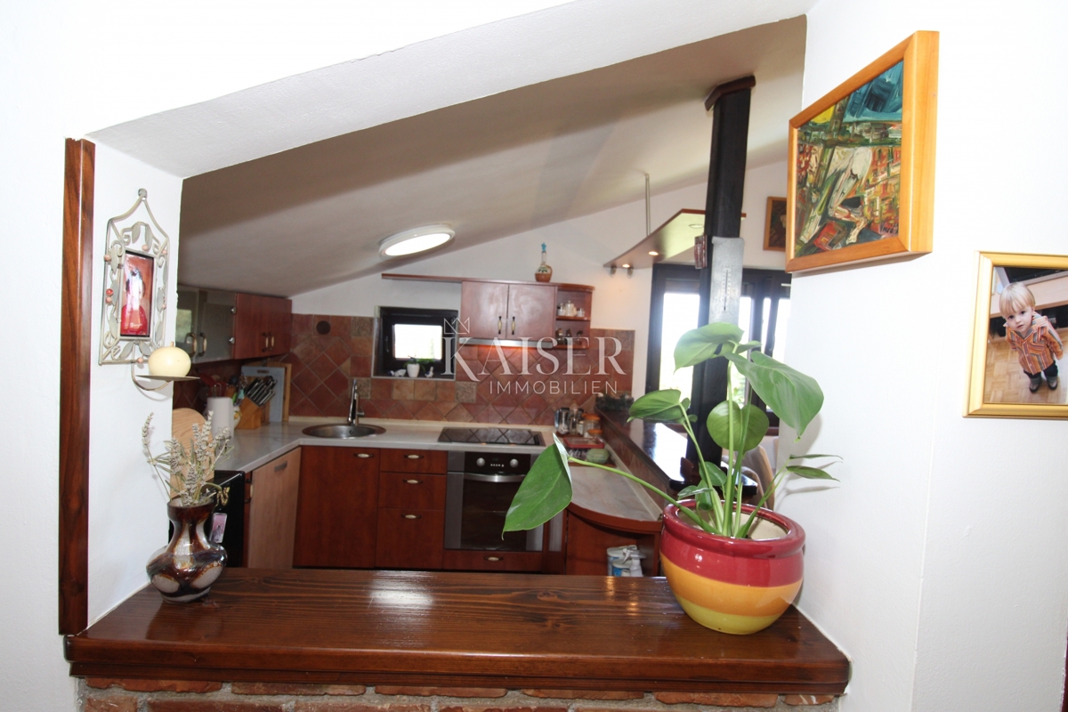 Istria - Parenzo, appartamento con vista mare