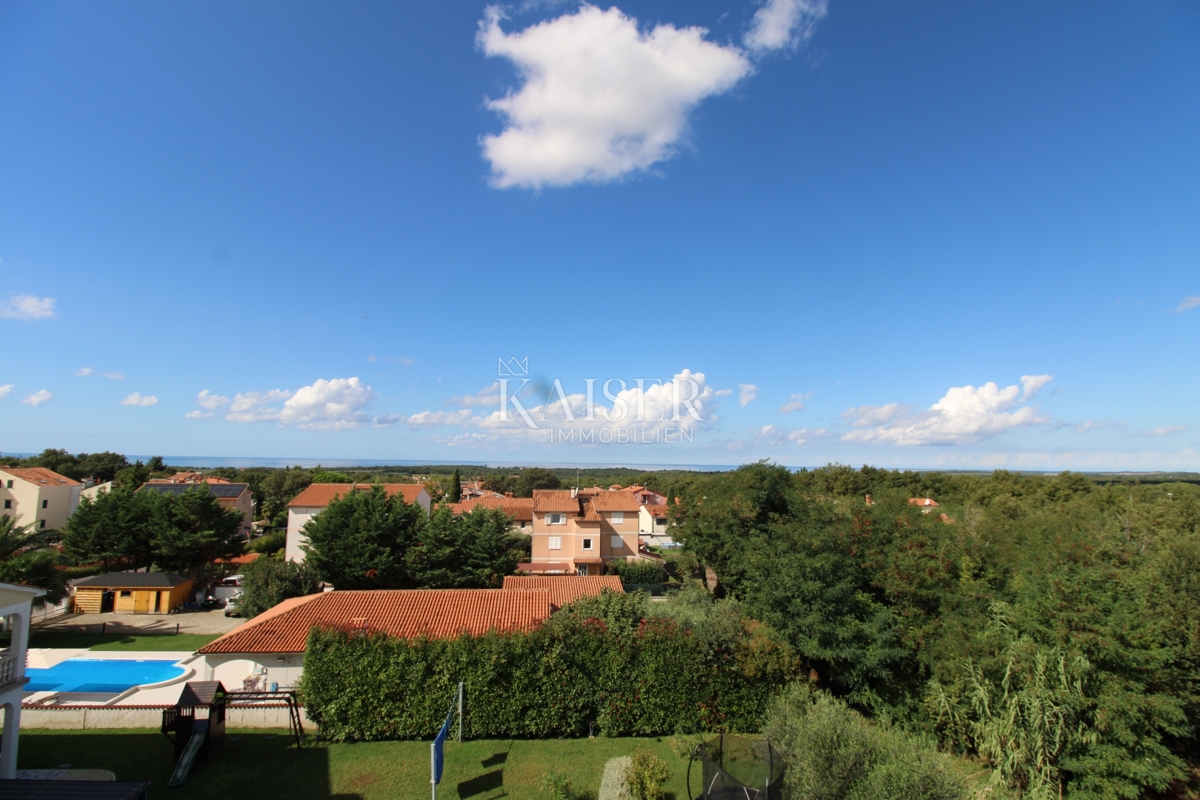 Istria - Parenzo, appartamento con vista mare