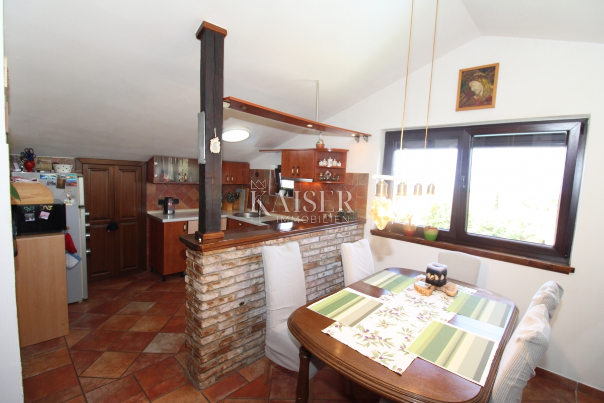 Istria - Parenzo, appartamento con vista mare