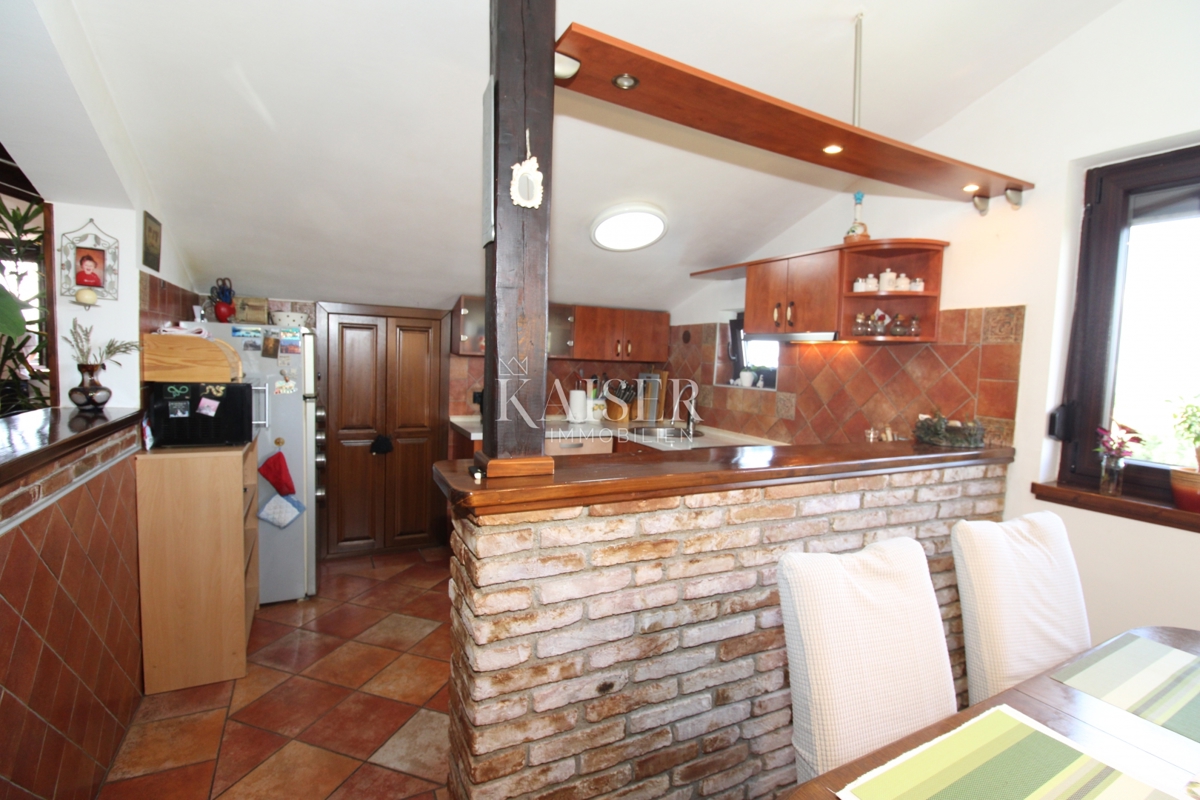 Istria - Parenzo, appartamento con vista mare