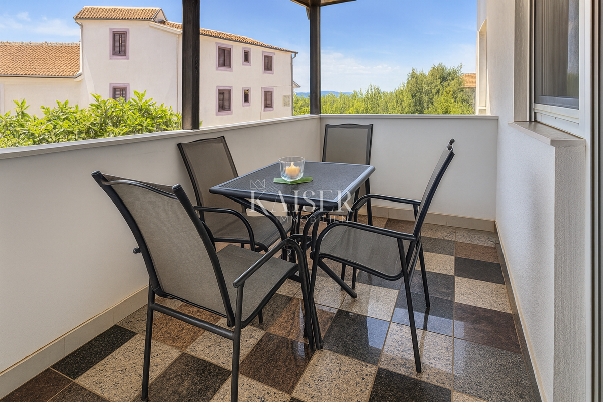 Zara – Petrčane – Casa con 2 appartamenti e vista mare