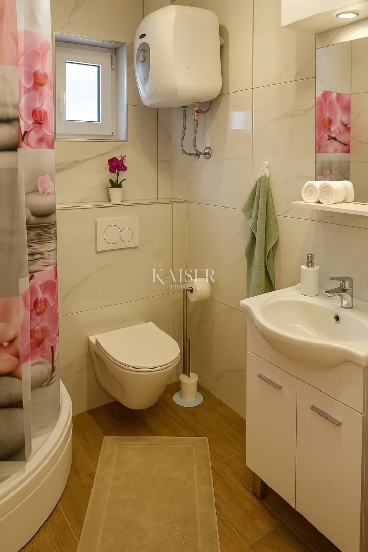 Zara – Petrčane – Casa con 2 appartamenti e vista mare