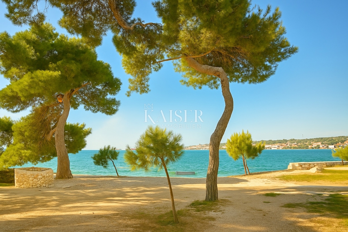 Zara – Petrčane – Casa con 2 appartamenti e vista mare