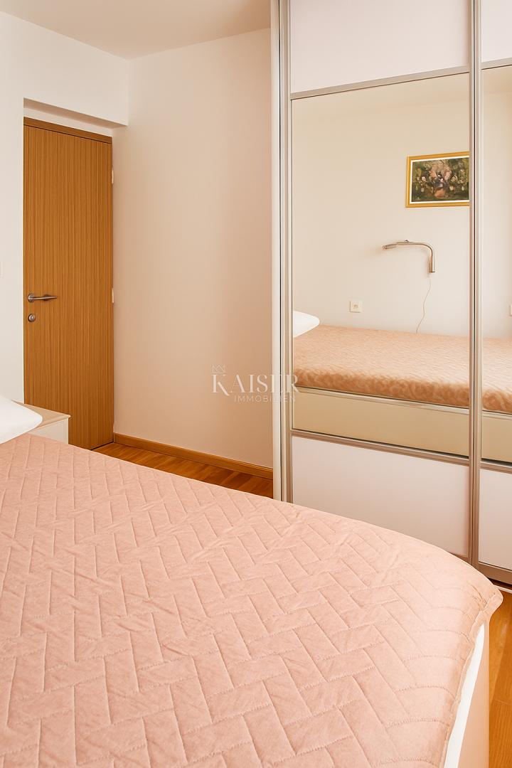 Zara – Petrčane – Casa con 2 appartamenti e vista mare