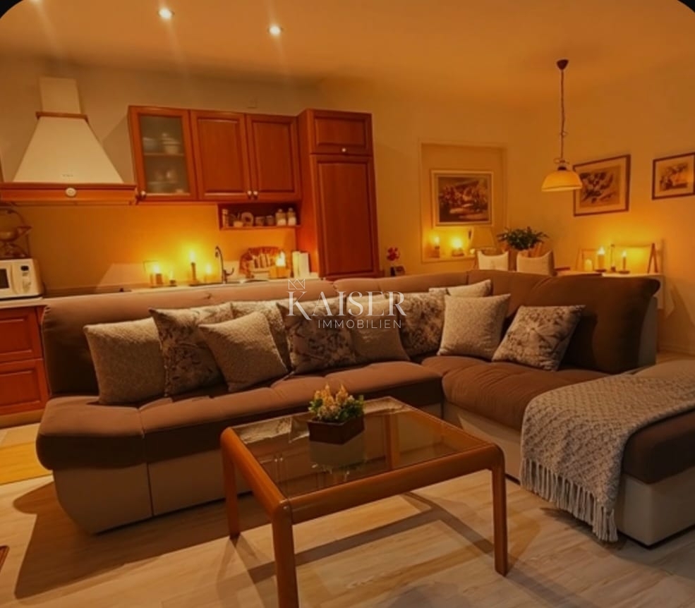 Malinska, appartamento con giardino e posto auto 