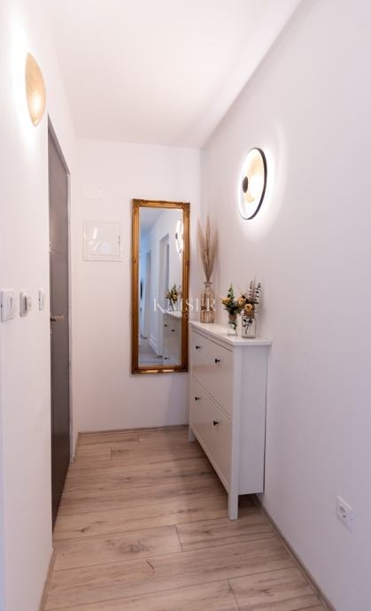 Istria, Orsera - Appartamento di 82 m2 con due unità abitative 