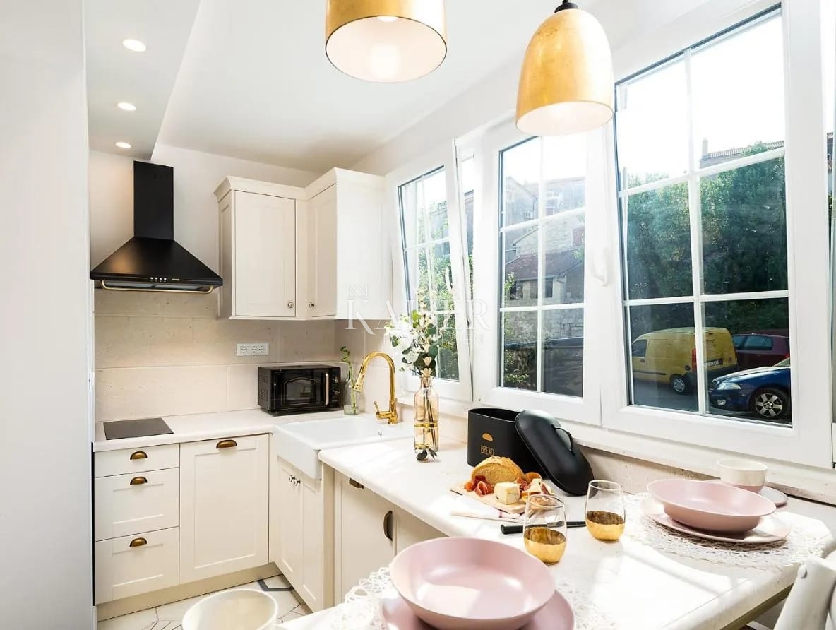 Istria, Orsera - Appartamento di 82 m2 con due unità abitative 