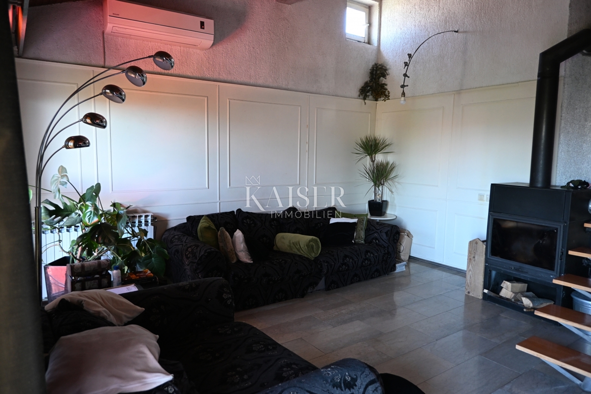 Crikvenica - appartamento con tre camere da letto e ampio giardino