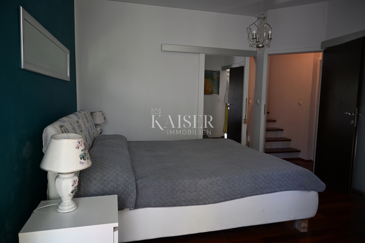 Crikvenica - appartamento con tre camere da letto e ampio giardino