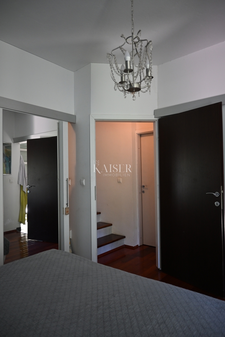 Crikvenica - appartamento con tre camere da letto e ampio giardino