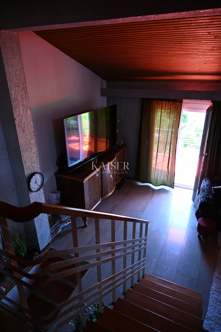 Crikvenica - appartamento con tre camere da letto e ampio giardino