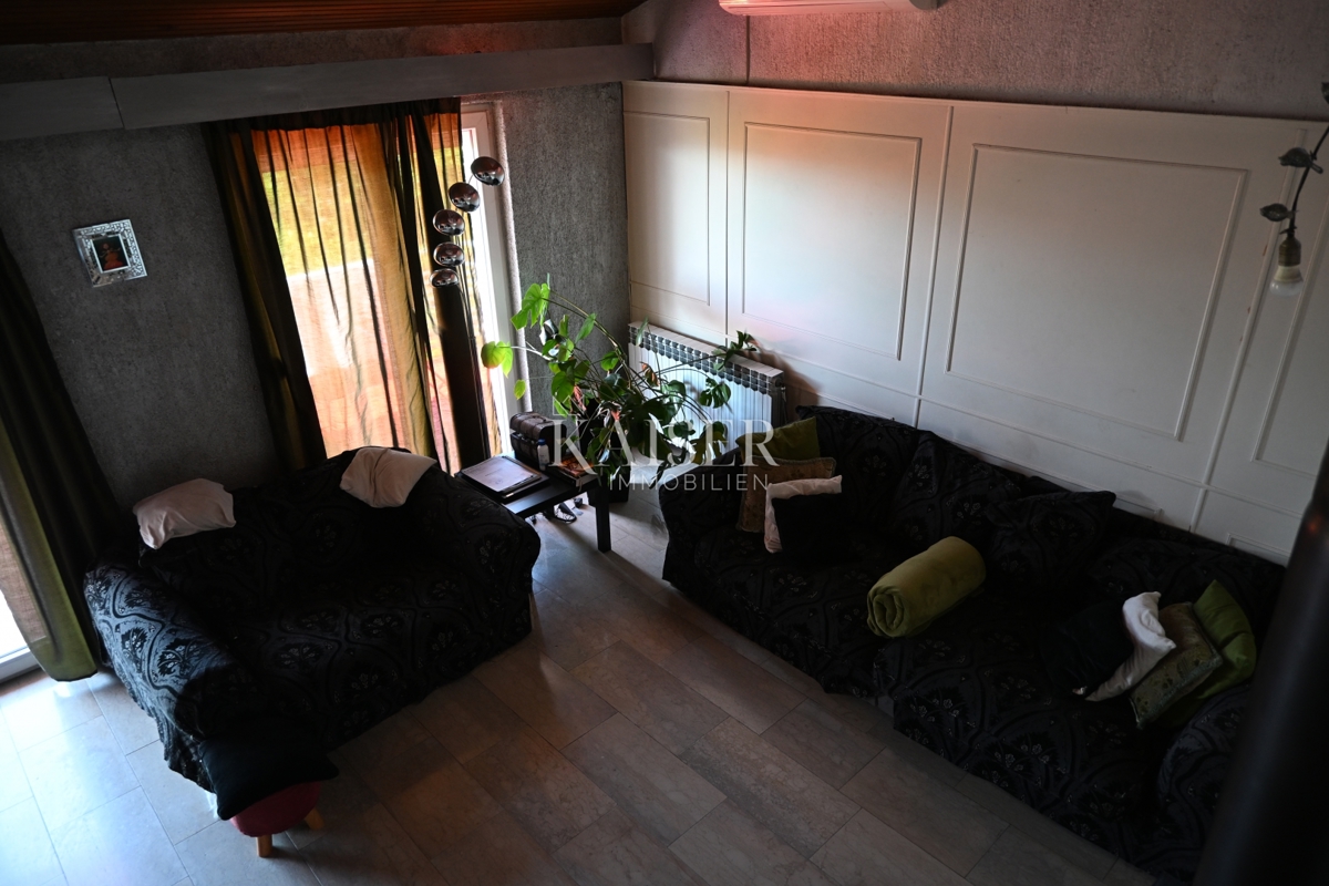 Crikvenica - appartamento con tre camere da letto e ampio giardino