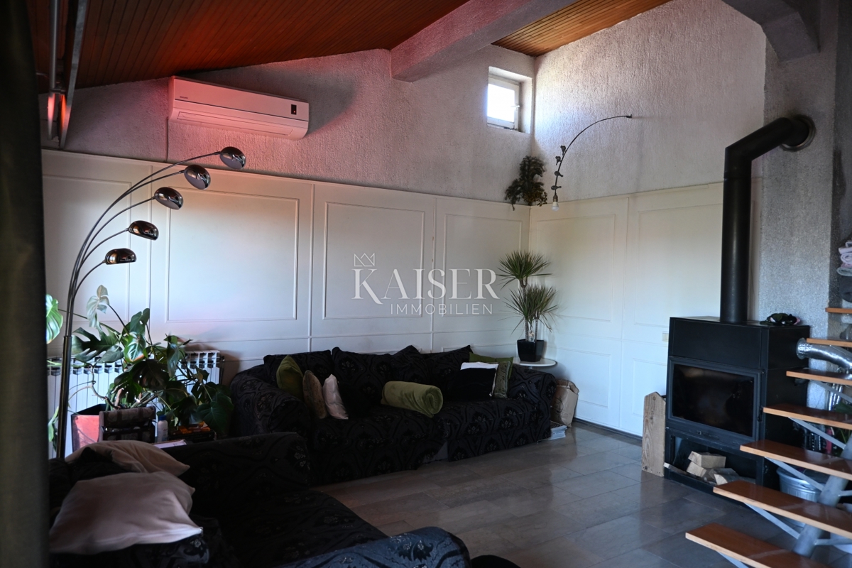 Crikvenica - appartamento con tre camere da letto e ampio giardino